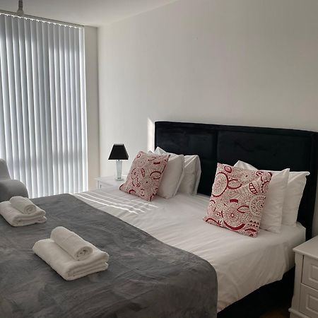 Berks Luxury Serviced Apartments , Free Parking, Free Gym And Free Wifi Bracknell Zimmer foto